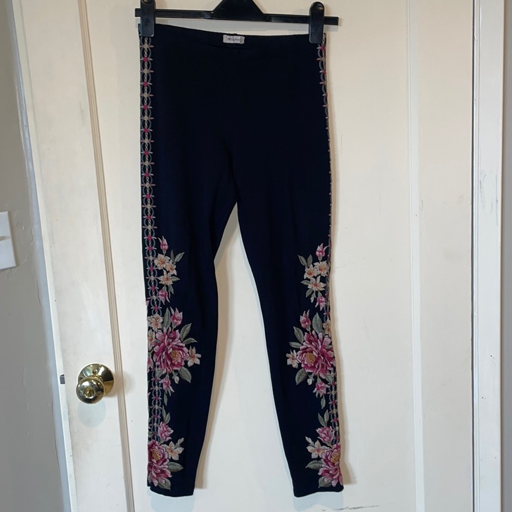 Johnny Was Heavily Embroidered Leggings